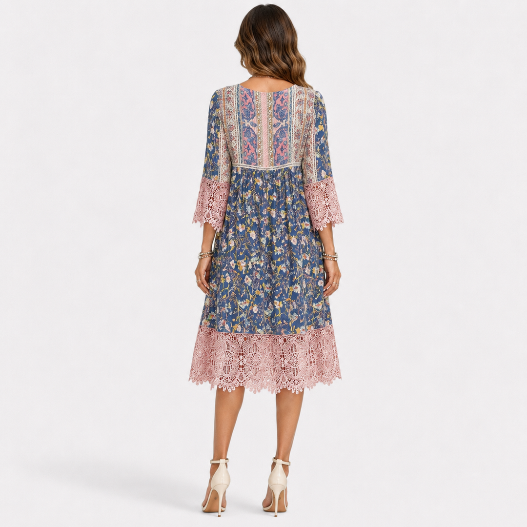 Casey - Boho šaty s krajkou a vintage květinovým vzorem